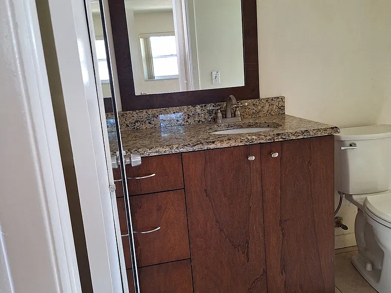 77 Overbrook Blvd #2 — Photo 1