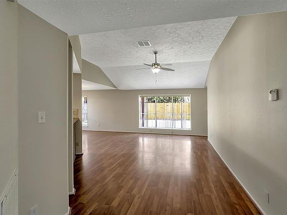 As you enter the home, it is very welcoming