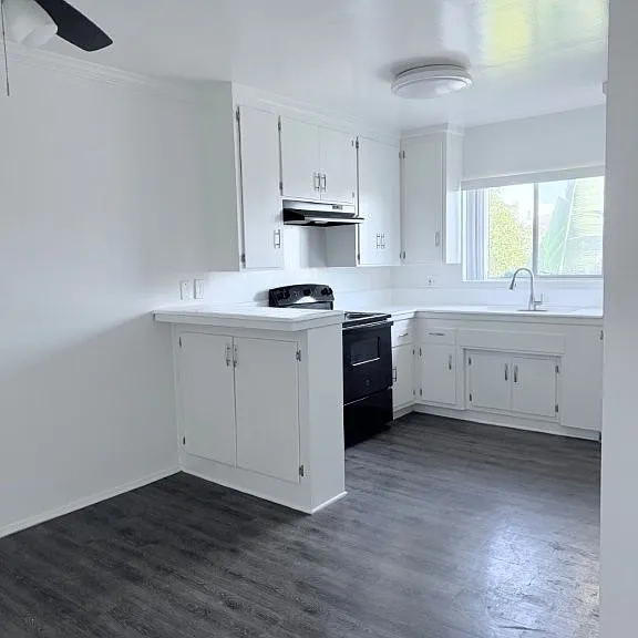 Bayview Apartments — Photo 11