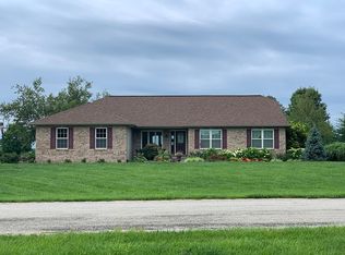 8618 Fernwood Dr, Columbia, IL 62236