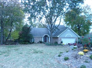 129 Briarwood Ct, Paris, TN 38242