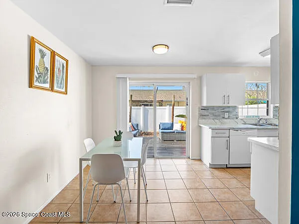 121 Franklyn Ave #EAST — Photo 7