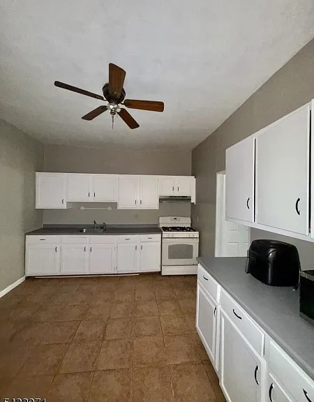 1084 Sanford Ave #A — Photo 4