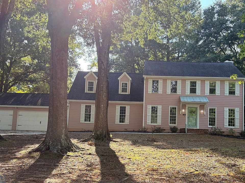 1st image of 100 Shane Way SE