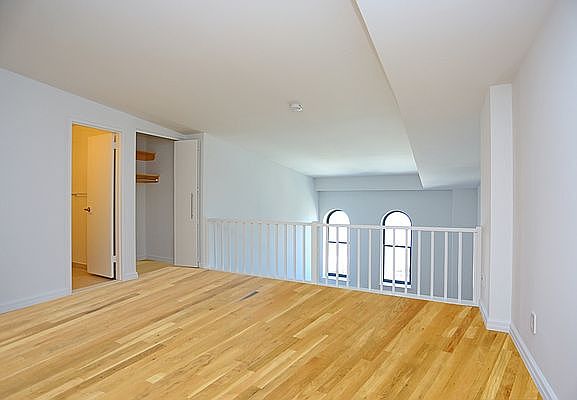 1st image of 666 Greenwich St APT 533