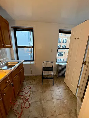 Rented by Voro, LLC | media 16