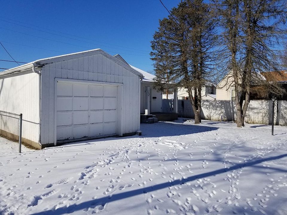 1st image of 406 S 8th St