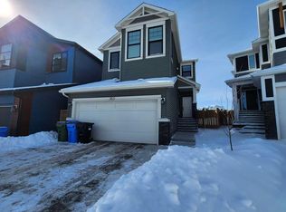 365 Edith Rd NW, Calgary, AB T3R 1Y9