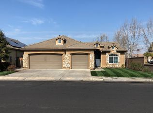 3389 Poe Ave, Clovis, CA