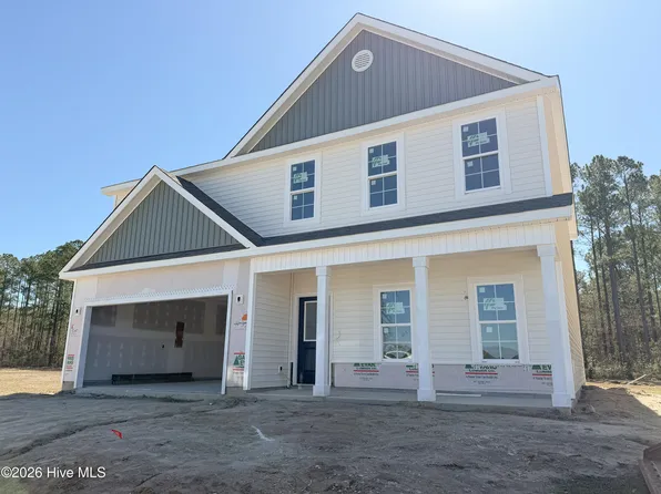102 Rolling Water Lane, Peletier, NC 28584