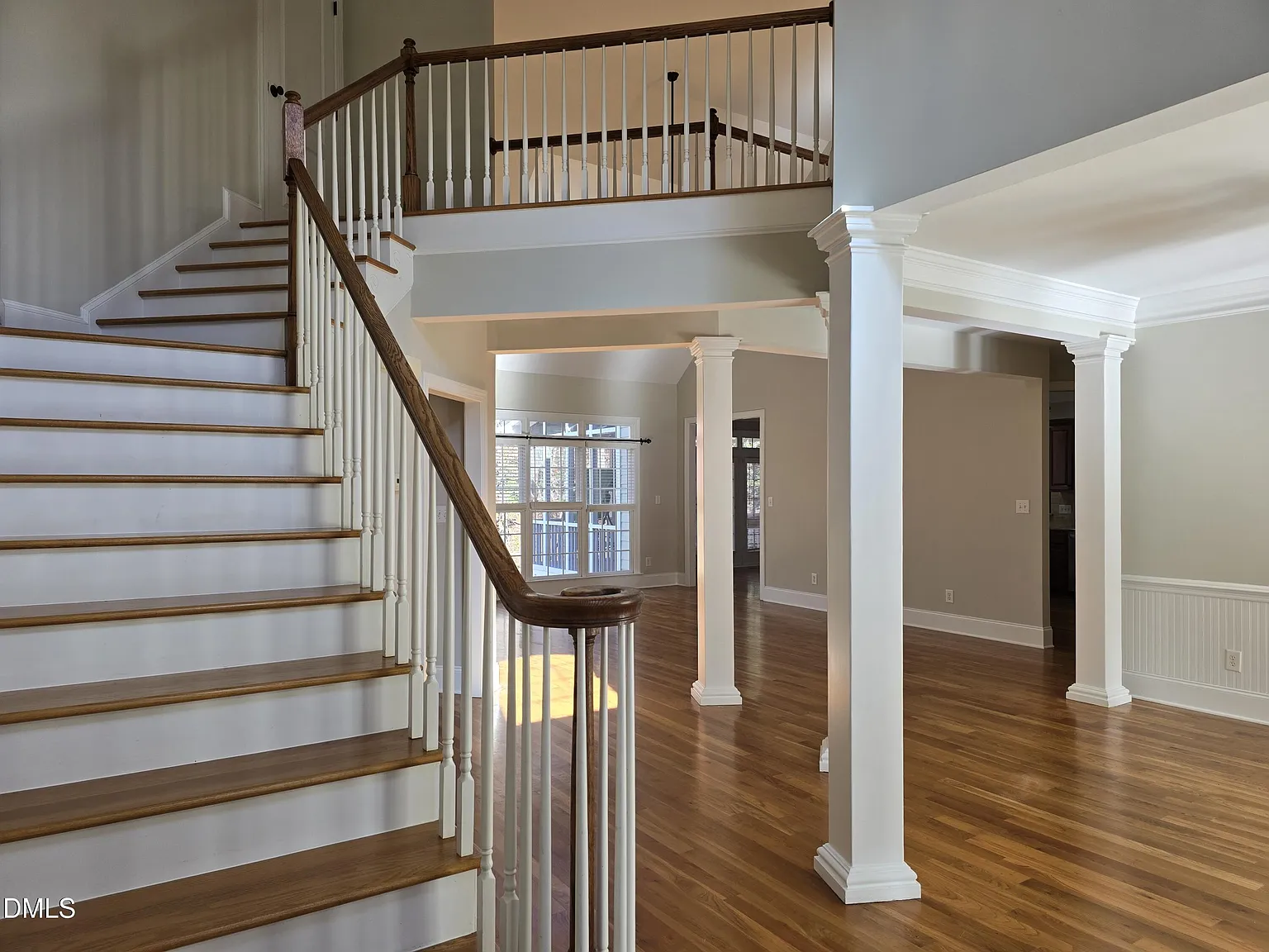 4 bed, 4.5 bath, 3288 sqft, $3,400 — Photo 3