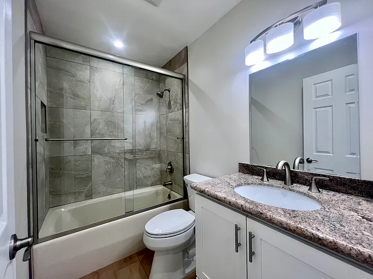 23992 Woodstone St — Photo 17