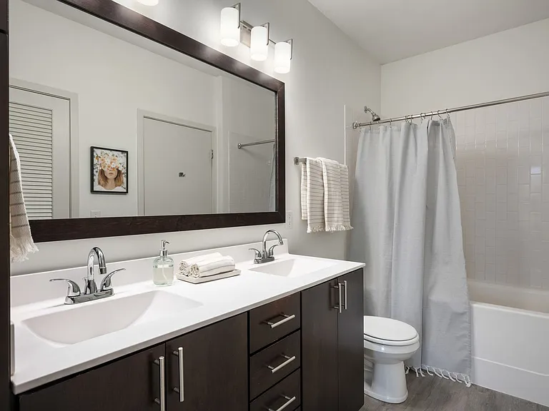 The Flats at West End — Photo 10