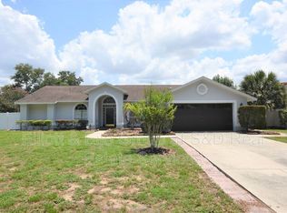 5915 Windwood Dr, Lakeland, FL 33813