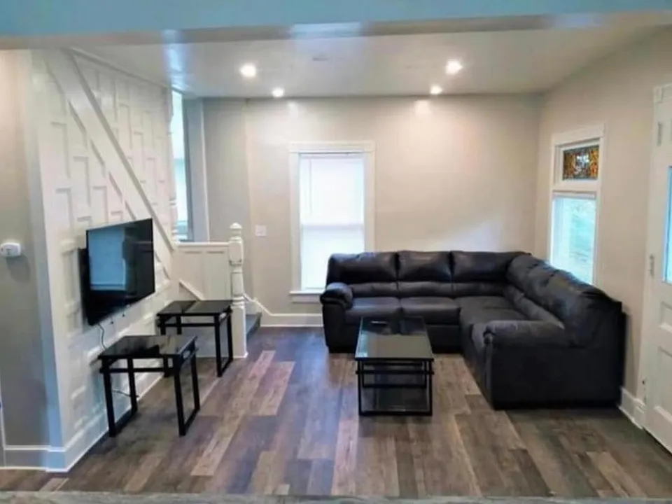 99 Chapin St #1