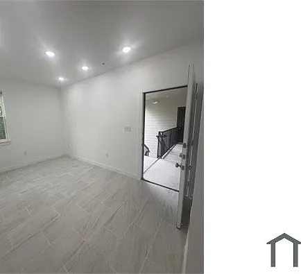 8503 S Flores St — Photo 10