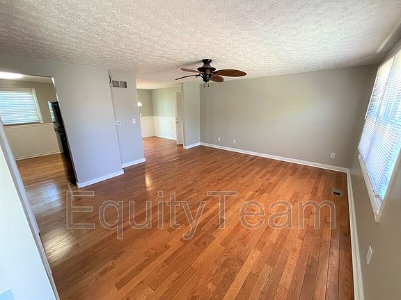 2nd image of 755 Tradewind Dr