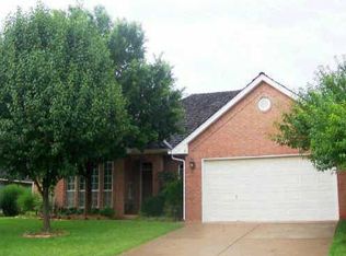 1012 S Kingston Blvd, Edmond, OK 73034