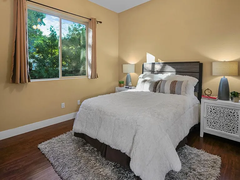 8856 Venikov Pl — Photo 15