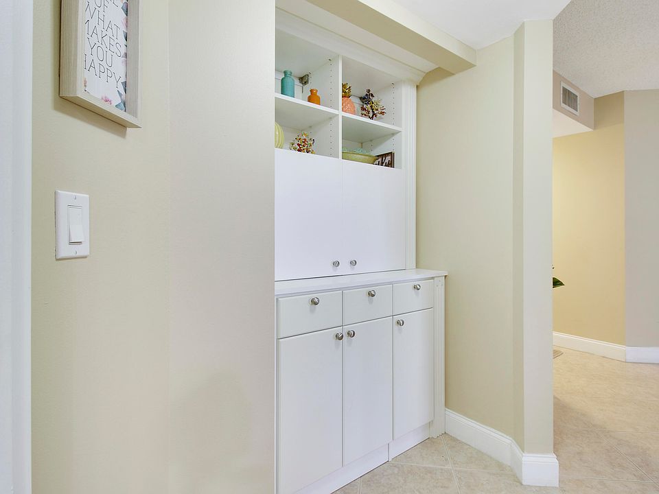 1st image of 3959 Via Poinciana #203
