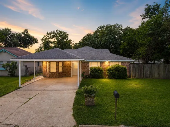10102 Valley Breeze Dr, Houston, TX 77078