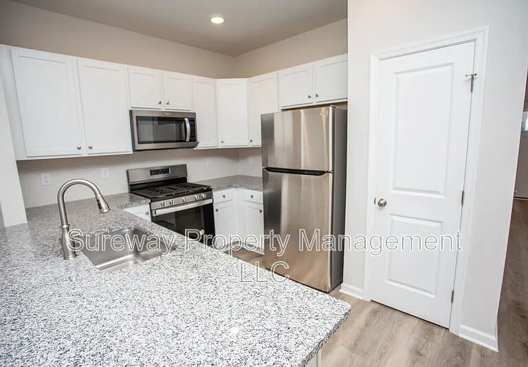 55 Elliot Ln — Photo 5