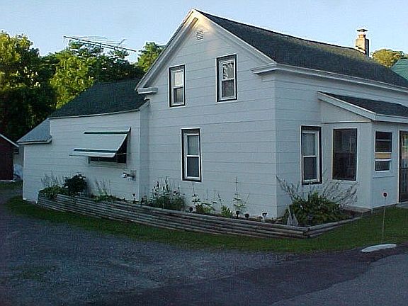 west side drive and garden