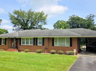 18 Mansfield Dr, Hawkinsville, GA 31036