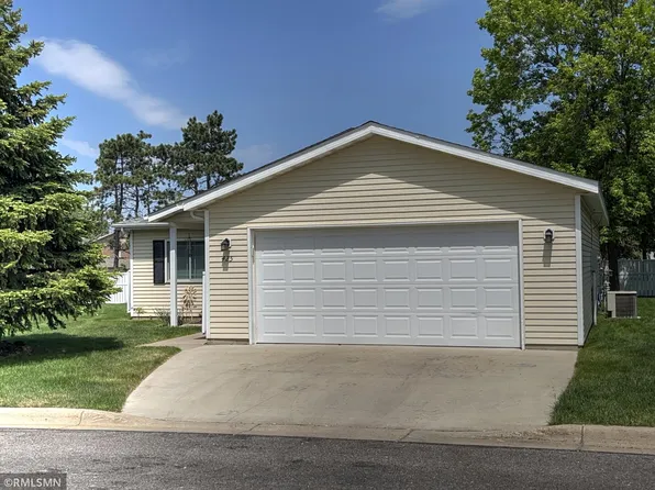425 Fieldcrest Ln, Sartell, MN 56377