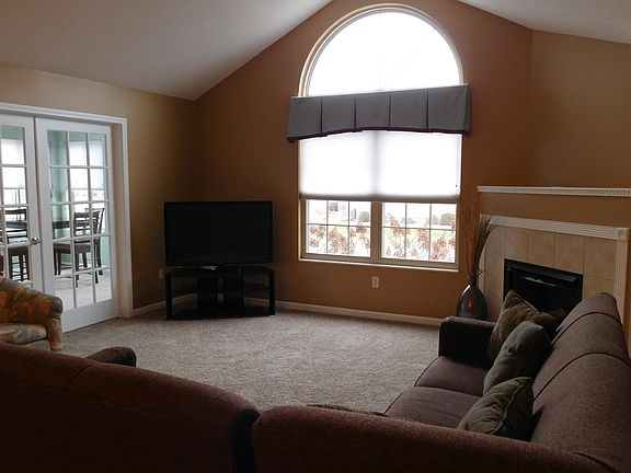 5th image of 7753 E Point Dr #7753-unit U-7