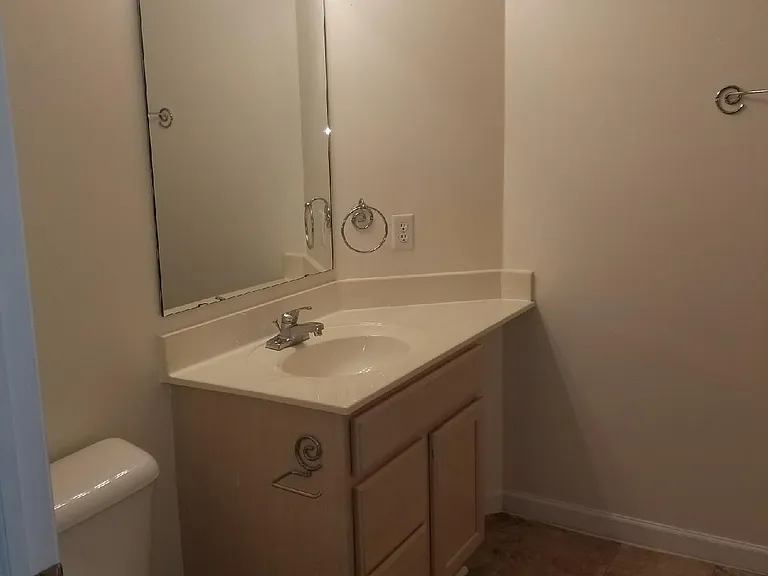 N113W16241 Sylvan Cir #204 — Photo 5