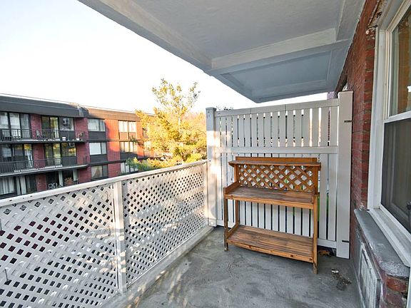 2nd image of 30 E Hartsdale Ave APT 2K