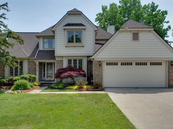 39719 Squire Rd, Novi, MI 48375