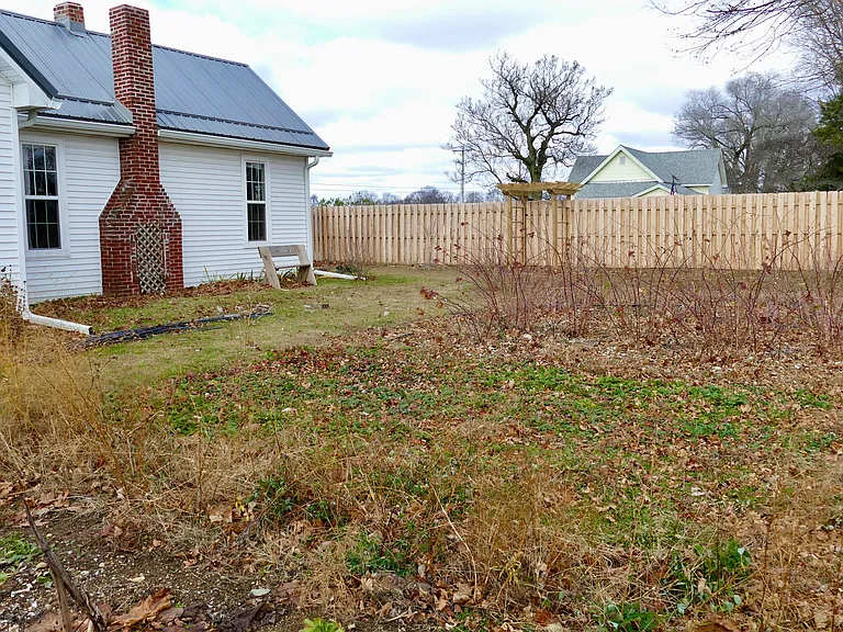 215 Wingate Rd — Photo 15