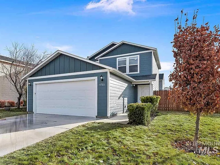 9713 W Shelborne Dr — Photo 1