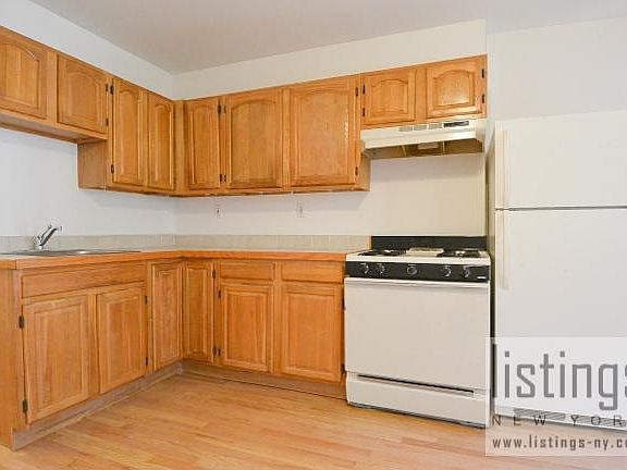 5th image of 183 Avenue B APT 3R