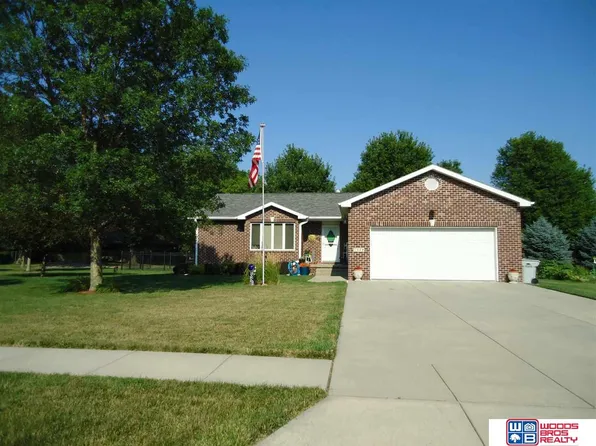 1078 N 7th St, Seward, NE 68434