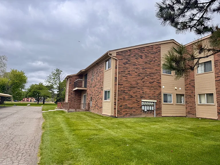 16150 Clarkson Dr #13 — Photo 3