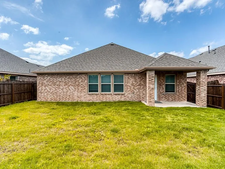 3204 Brazos Dr — Photo 19