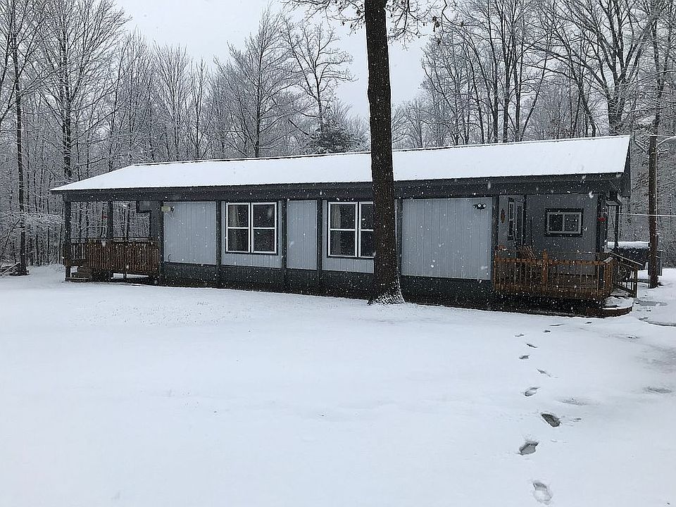 2nd image of 281 Pine St
