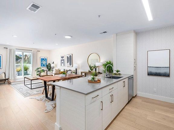 2nd image of 1117 Ocean Ave #202