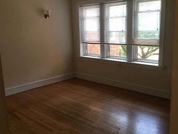 4th image of 7551 S Kenwood Ave #2