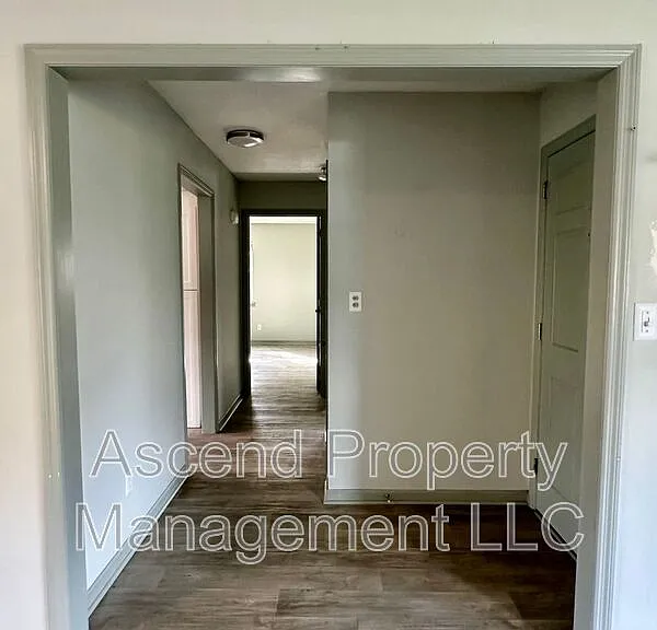 1801 Bailey Ave #B — Photo 3