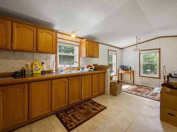 3rd image of 1873 Greenfield Road