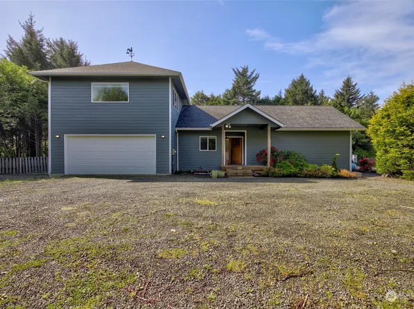 106 N First Street, Pacific Beach, WA 98571