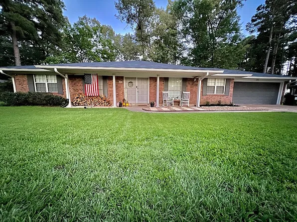 209 Pine Lake Dr, Haughton, LA 71037