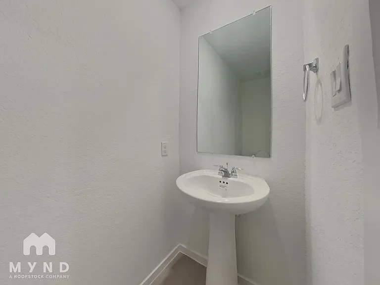 10607 Aqueduct Crk — Photo 21