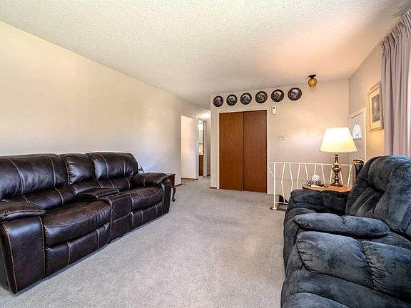 4th image of 42 N Harrow Pl SW