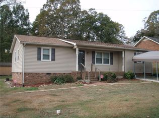 318 E Bailey St, Asheboro, NC 27203