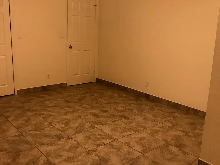 708 Givens Rd #7 — Photo 11